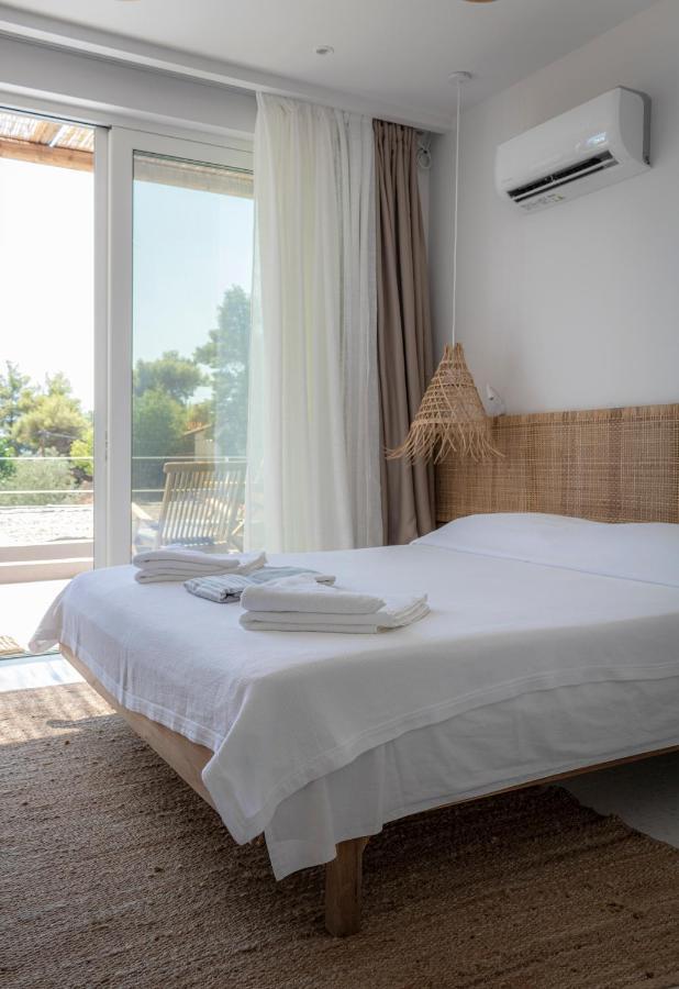 Arion Seaside Suites Paleros Exterior foto