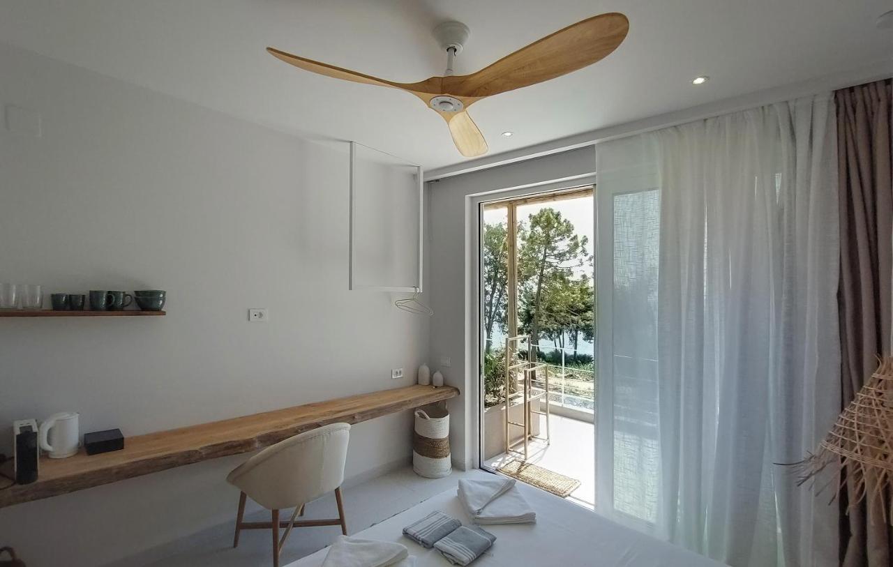Arion Seaside Suites Paleros Exterior foto