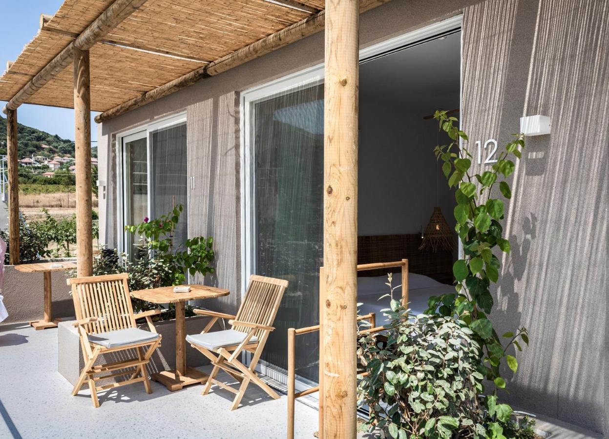 Arion Seaside Suites Paleros Exterior foto